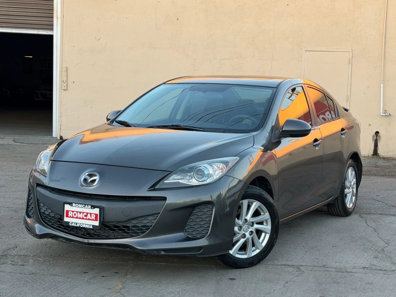 2012 Mazda MAZDA3 i Grand Touring