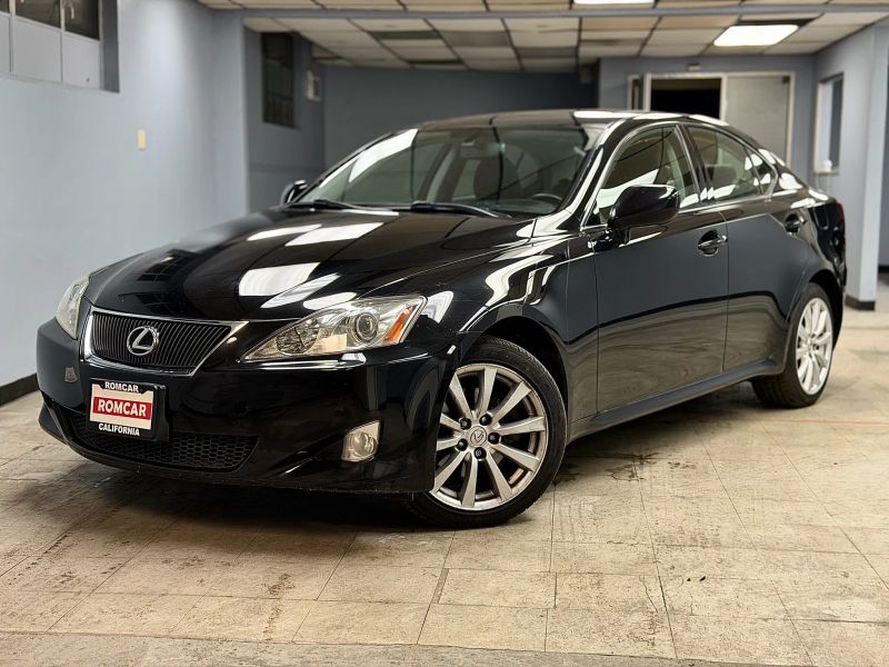 2008 Lexus IS 250's photo