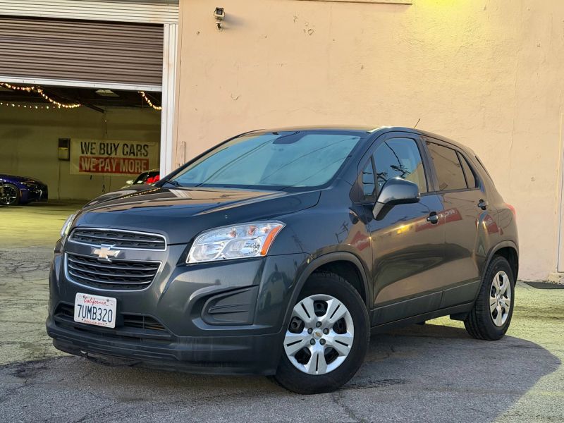 2016 Chevrolet Trax LS's photo