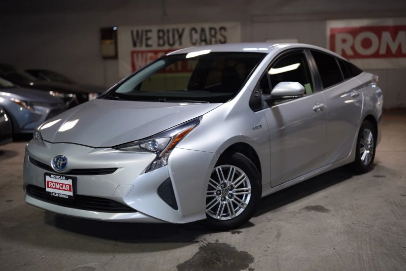 2016 Toyota Prius Two