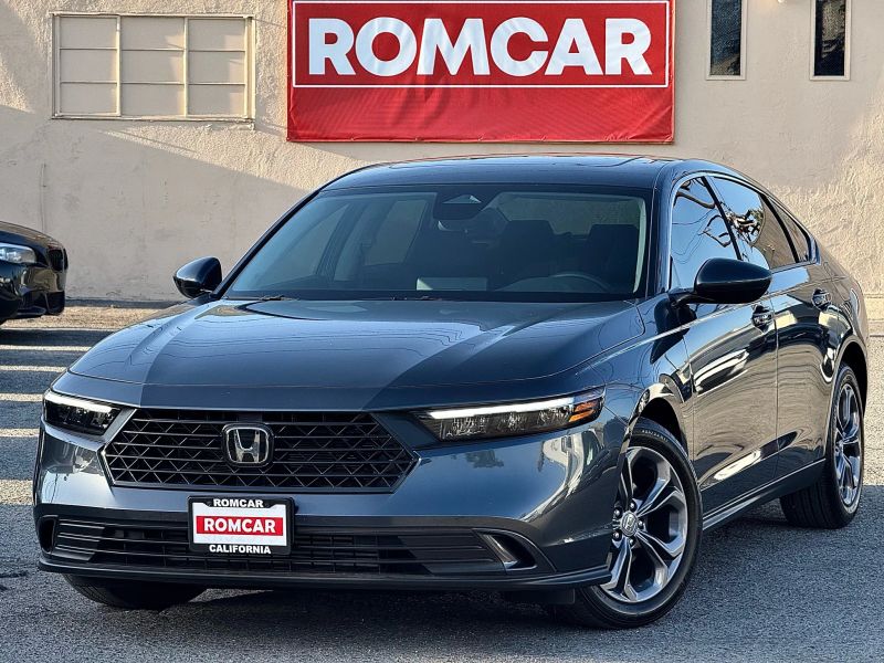 2024 Honda Accord EX's photo